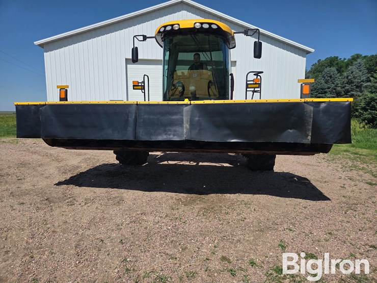 2023-new-holland-speedrower-220-image-2