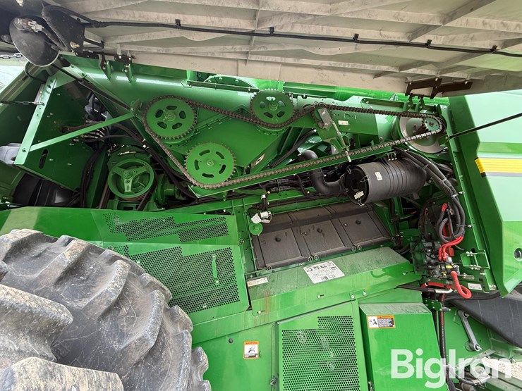 2019-john-deere-s780-image-9