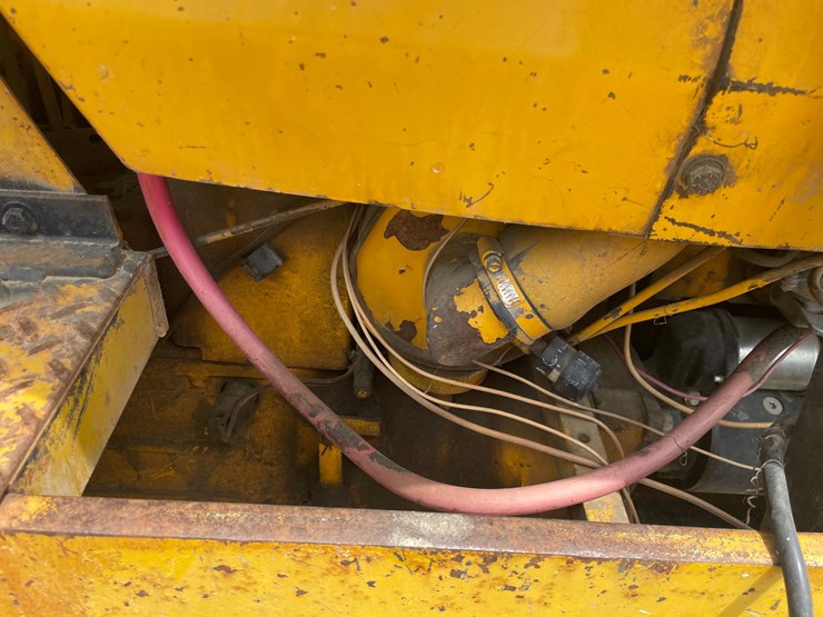 #302-•-liftmaster-rough-terrain-forklift-(boyceville-wi)-image-34