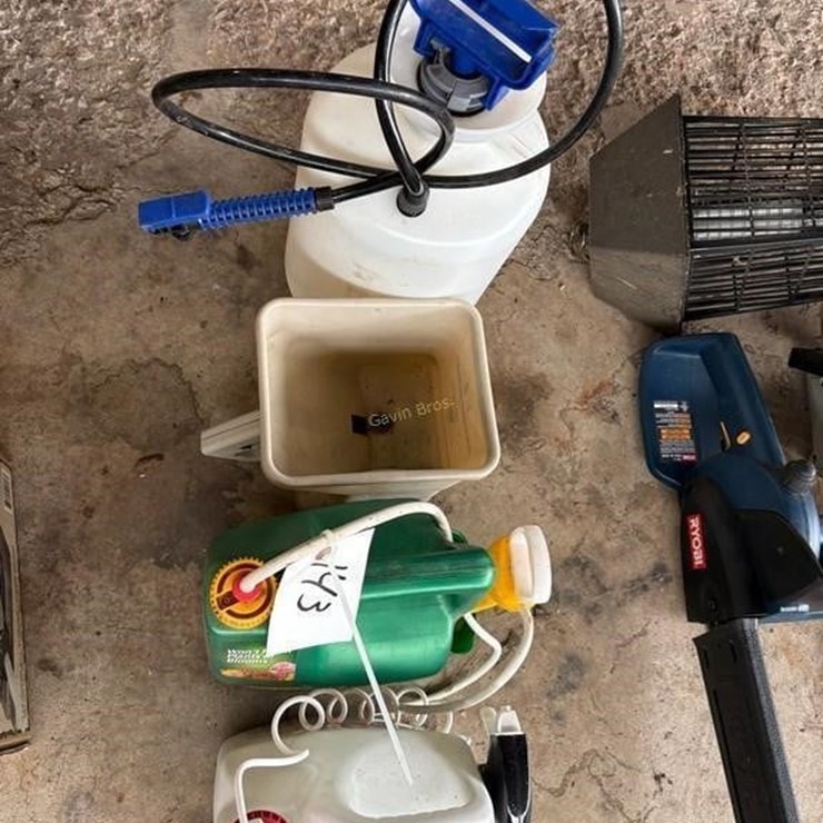 Hand Sprayer & Broadcaster. Weed Killer