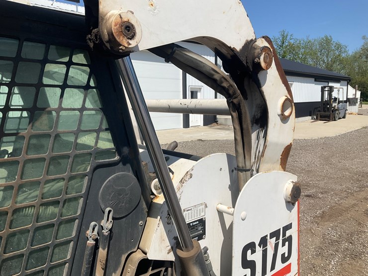 2005-bobcat-s175-image-33