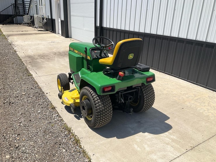 john-deere-332-image-7