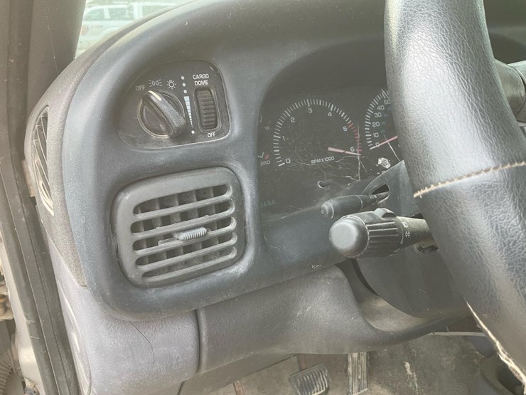 1999-dodge-2500-image-80