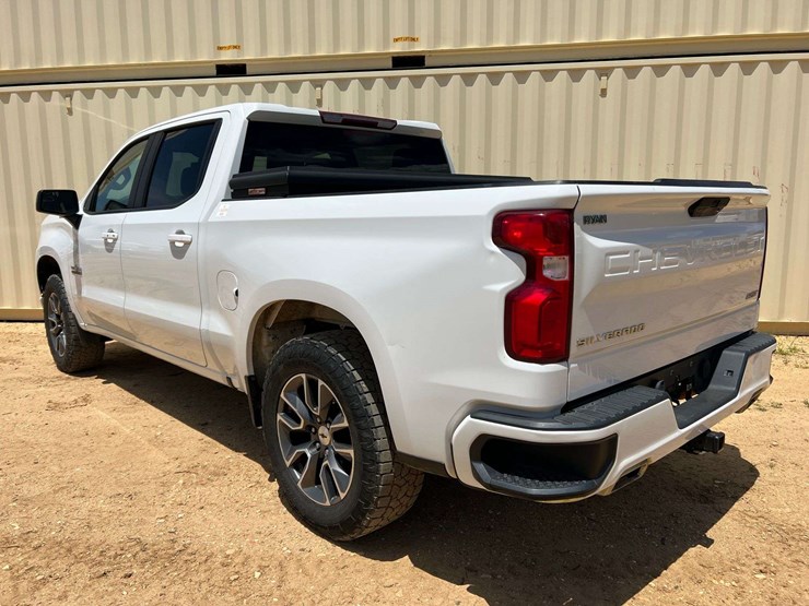 2021-chevrolet-silverado-1500-image-2