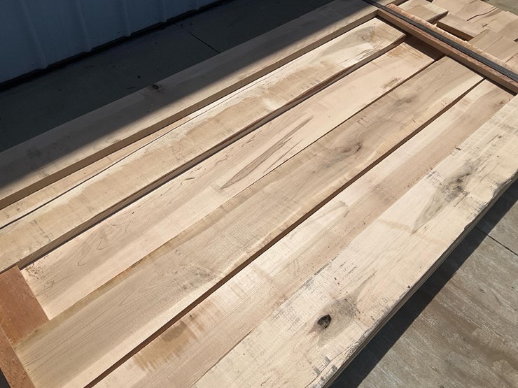 #4124-•-bundle-of-soft-maple-lumber-image-3