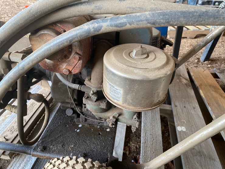 #7073-•-baumac-gas-powered-pressure-washer-(deerbrook,-wi)-image-9