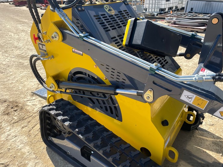 #1114-•-new-ats-ride-on-mini-skid-steer-loader-image-13