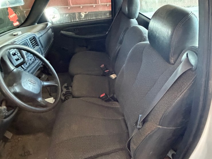 2002-chevy-1/2-ton-long-box-2wd-pickup,-6-cyl-gas,-automatic-transmission-image-34