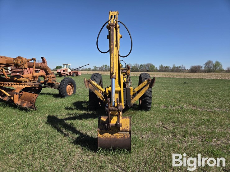 1952-massey-ferguson-222-image-6
