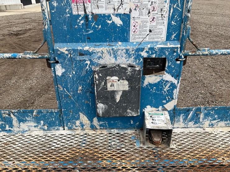 2008-genie-s40-image-32