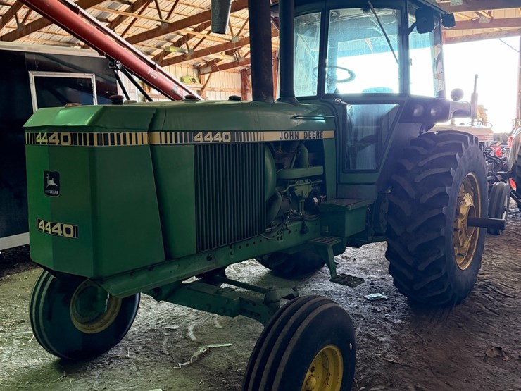 john-deere-4440-image-19
