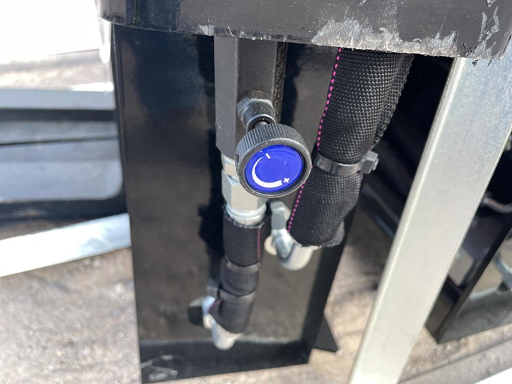 #2778-•-unused-2026-wolverine-adjustable-hydraulic-pallet-fork-attachments-image-9