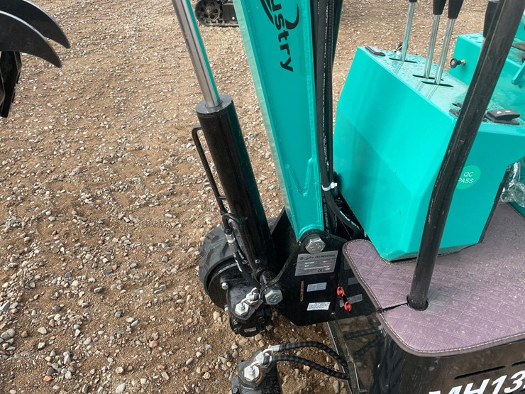 #2020-•-2026-cfg-mh13rx-mini-excavator-image-17