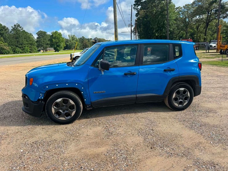 2015-jeep-renegade-image-1