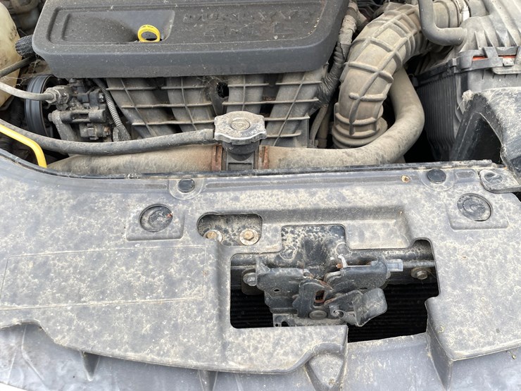#206-•-2008-chrysler-sebring-(has-wi-title)-image-95