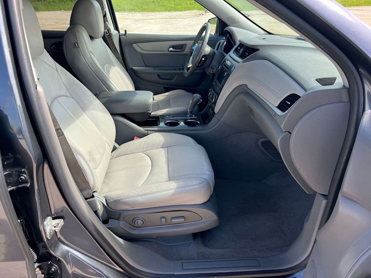 2014-chevrolet-traverse-image-19