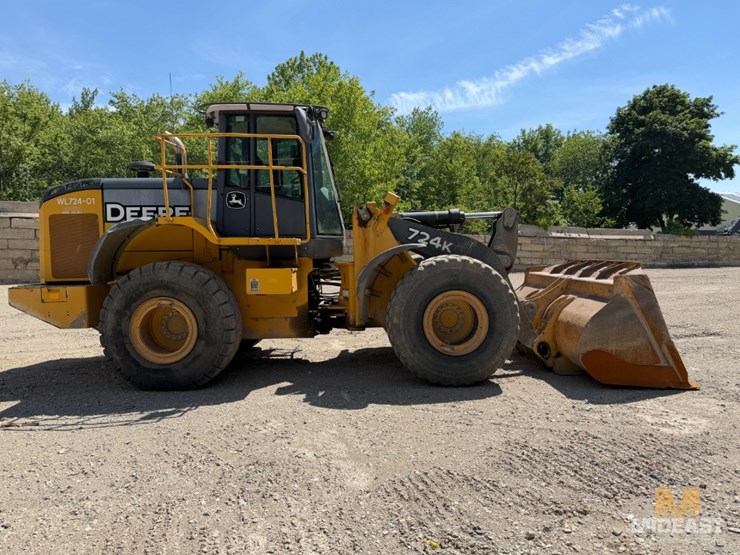 deere-724k-image-7