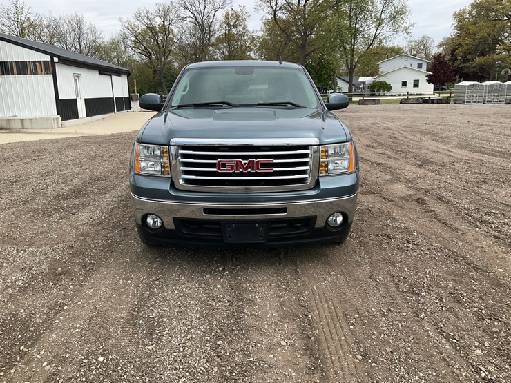 2009-gmc-sierra-1500-image-13