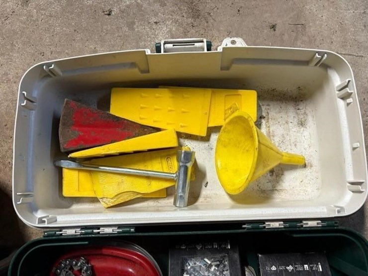 husqvarna-450-chainsaw-w/supplies-image-7