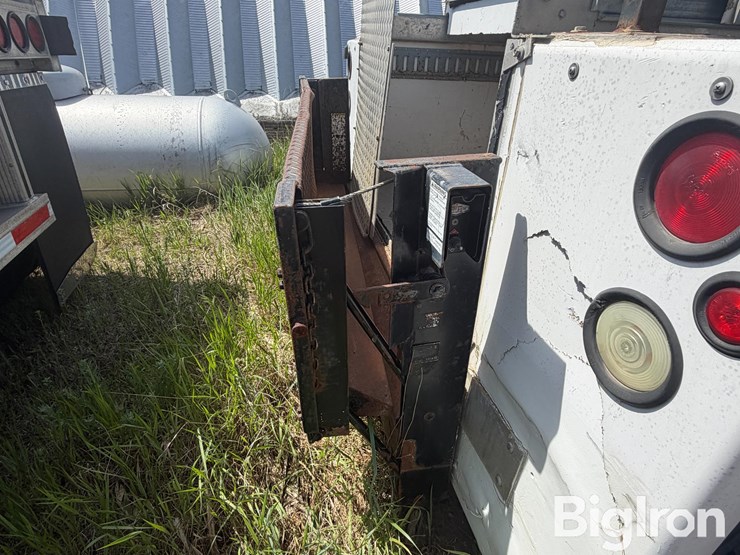 fiberglass-utility-pickup-box-image-19