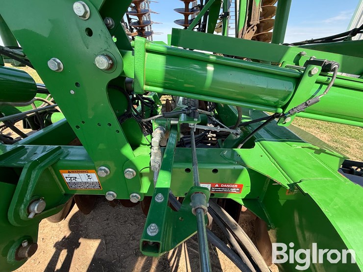 2016-john-deere-2623-image-14