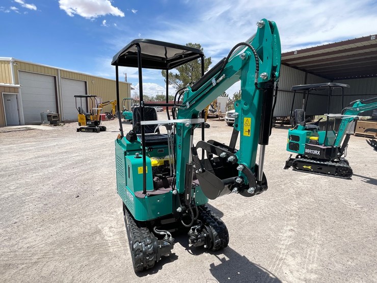 #2655-•-unused-cfg-mini-excavator-image-3