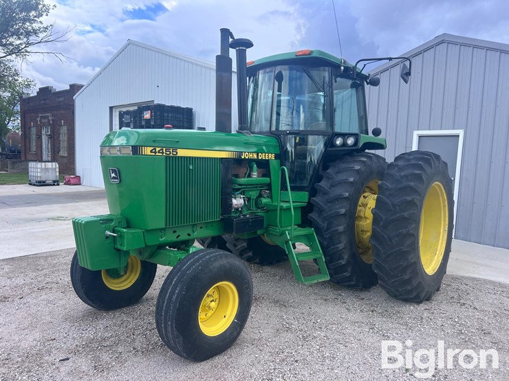 1990-john-deere-4455-image-1
