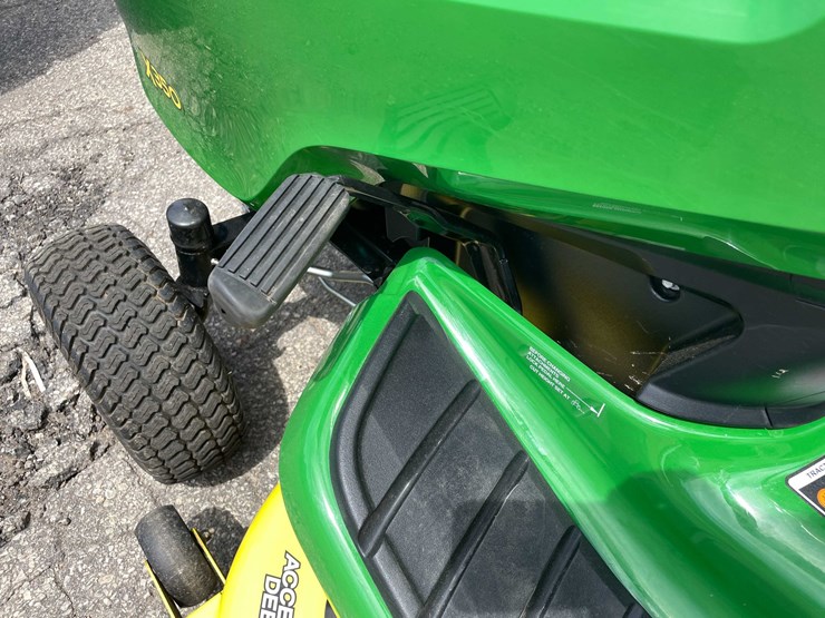 2021-john-deere-x350-image-29