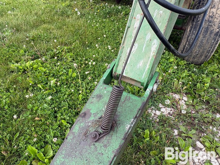 john-deere-750-image-10