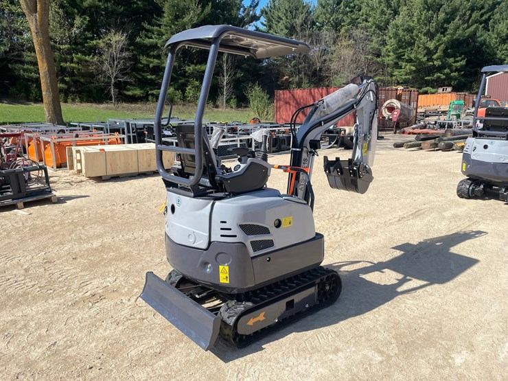 #1112-•-new-ats-me18-mini-excavator-image-4