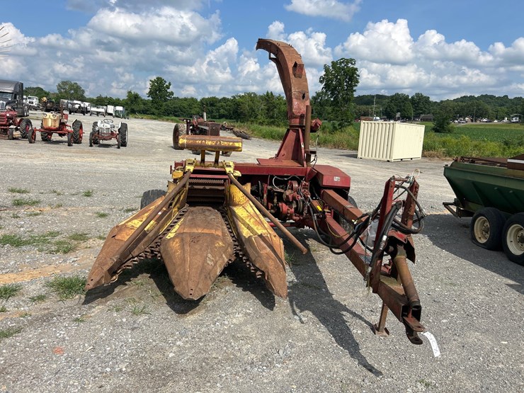 new-holland-782-image-2