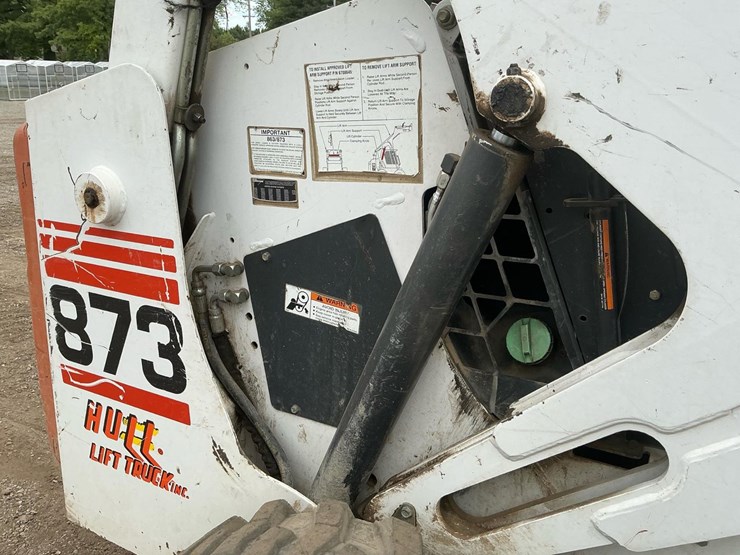 2000-bobcat-873-image-26