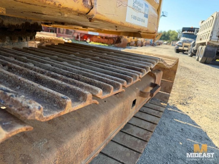 2009-caterpillar-321d-lcr-image-32
