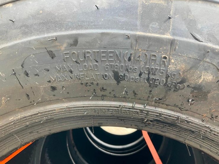 #4055-•-unused-set-of-skid-steer-tires-image-3