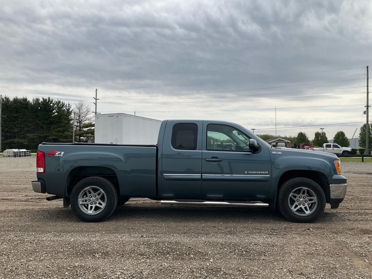 2009-gmc-sierra-1500-image-4