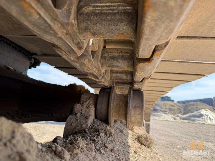 2015-deere-470g-lc-image-29