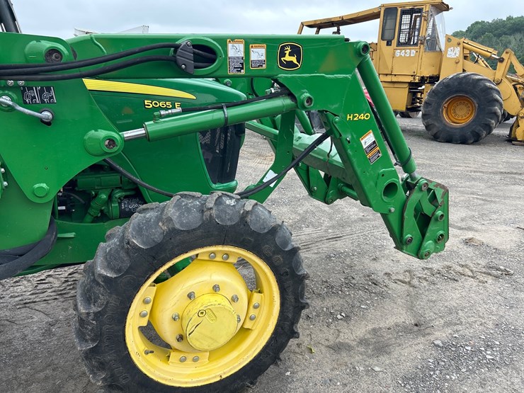 john-deere-5065e-image-8