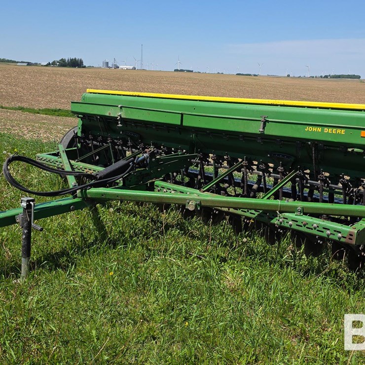 JOHN DEERE 8200