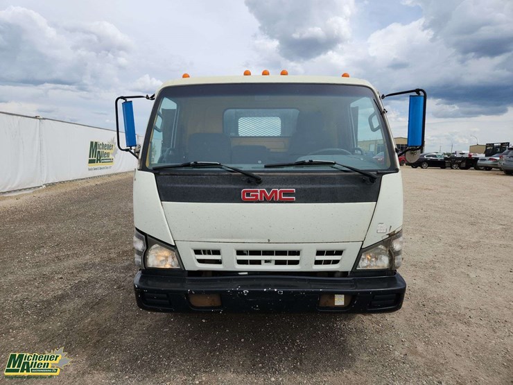 2007-gmc-w4500-image-8