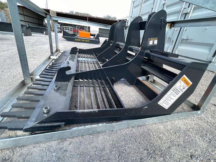 #2764-•-unused-2026-wolverine-skid-steer-land-leveler-attachment-image-3