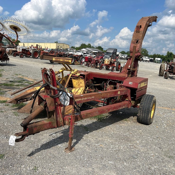 NEW HOLLAND 782
