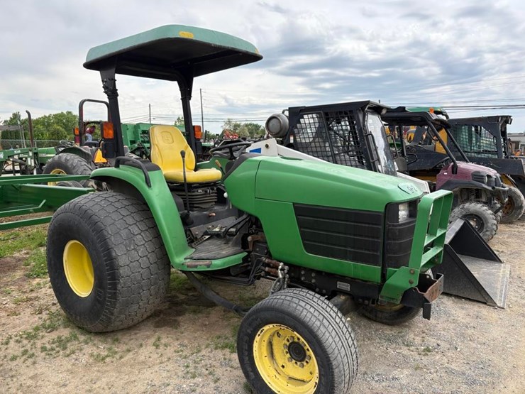 john-deere-4710-image-4
