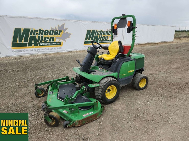 john-deere-2-image-1