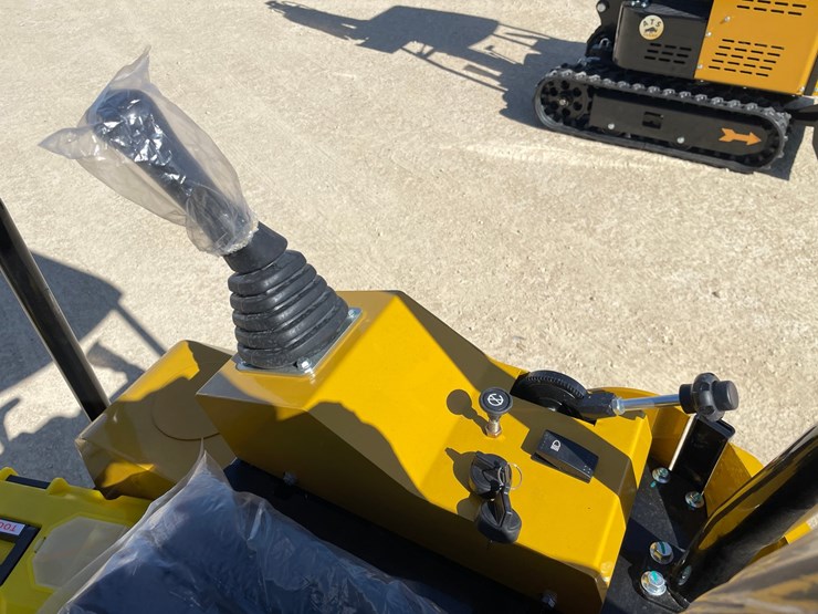 #1101-•-new-ats-rt15r-mini-excavator-image-8