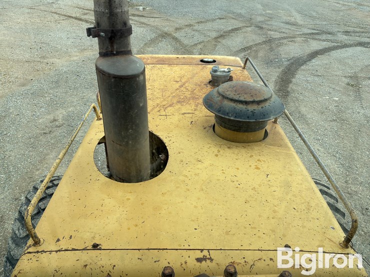 1984-caterpillar-140g-image-9