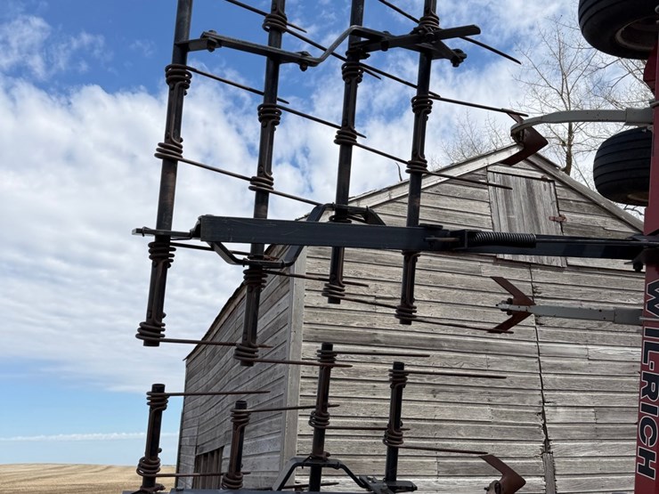 wilrich-47’-quad-5--field-cultivator,-tri-fold,-double-spring-shanks,-nice-shape,-￼note:-top-is-not-folded-down-in-photos,-but-will-image-22