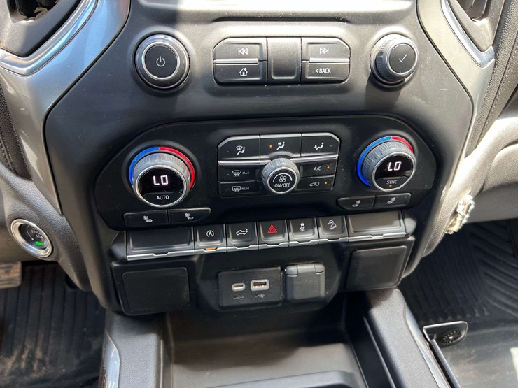 2021-chevrolet-silverado-1500-image-43