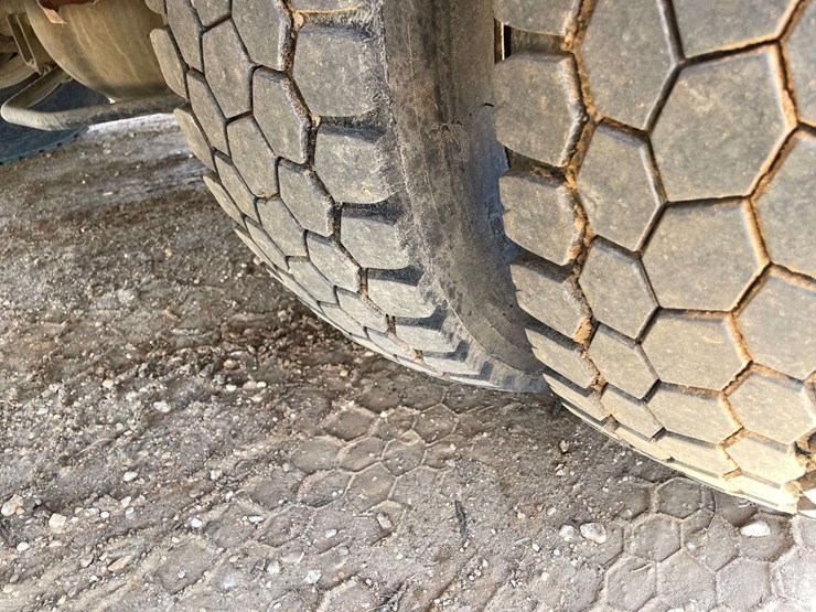 2012-dodge-ram-5500-image-21