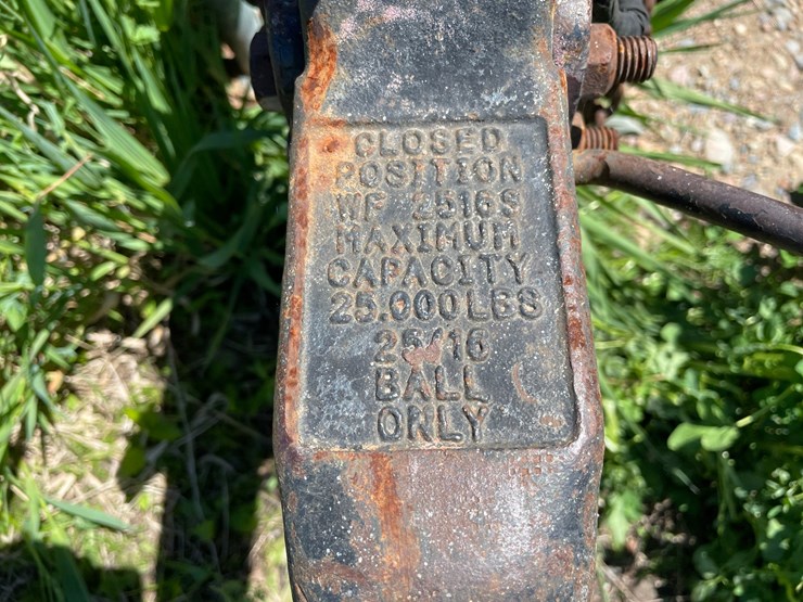 john-deere-4239d-image-11