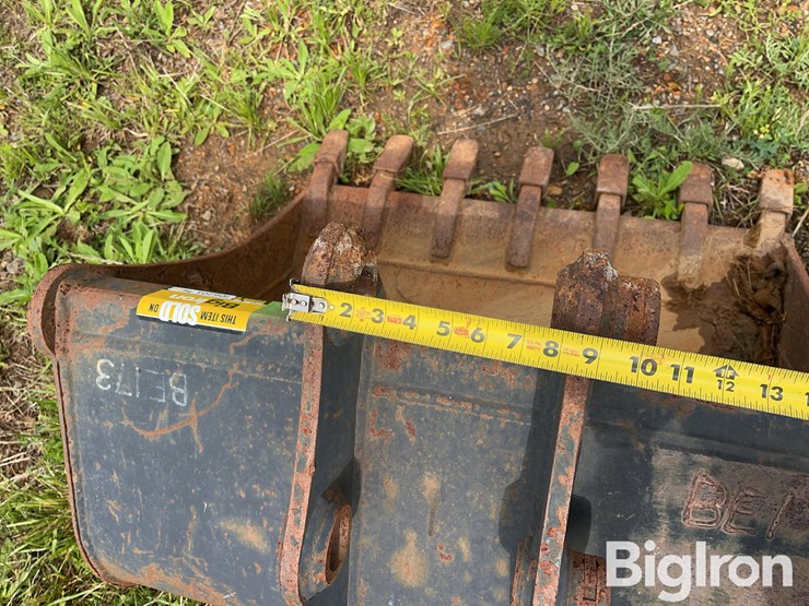 gannon-36”-backhoe-bucket-image-13